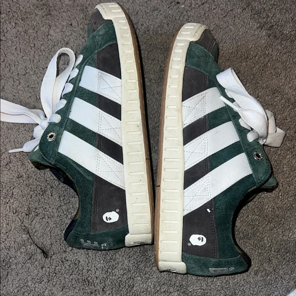 Men's Green Suede Low-Top Sneakers with White Stripes